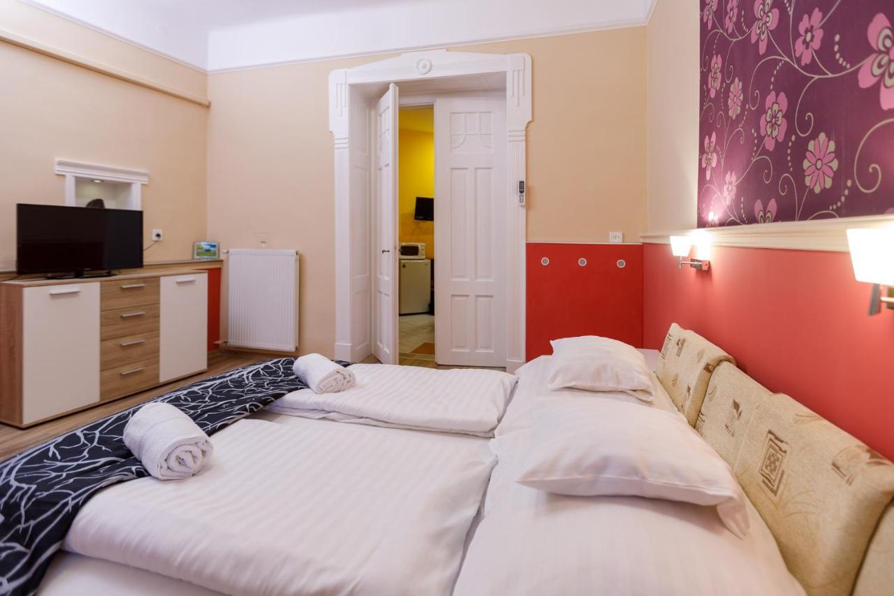 Central Apartman Gyula Dış mekan fotoğraf