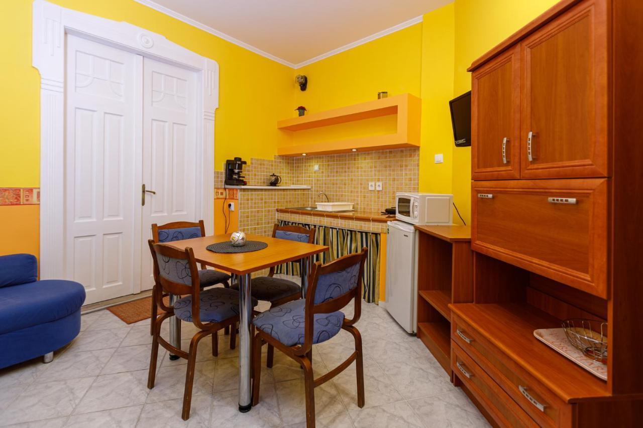 Central Apartman Gyula Dış mekan fotoğraf