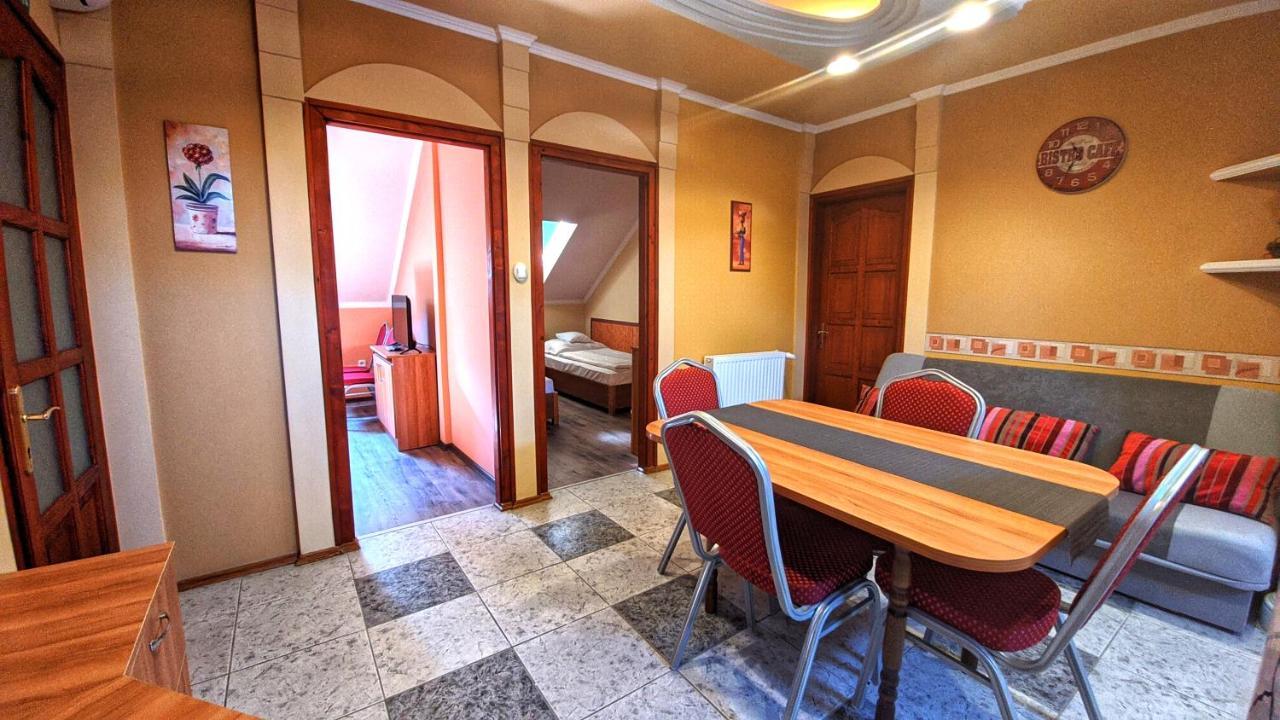 Central Apartman Gyula Dış mekan fotoğraf