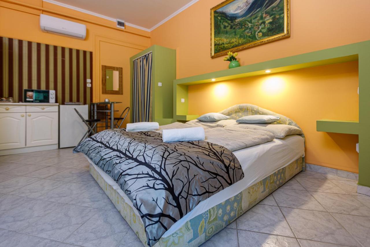 Central Apartman Gyula Dış mekan fotoğraf