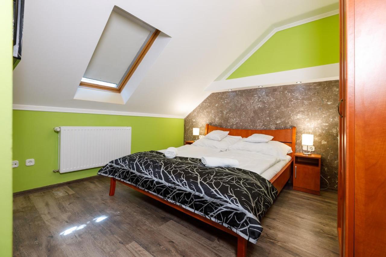 Central Apartman Gyula Dış mekan fotoğraf