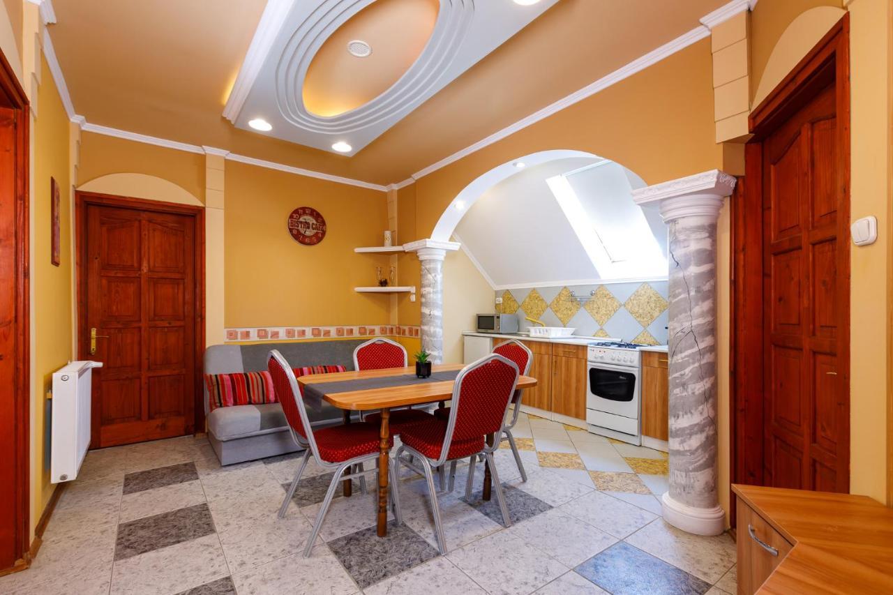 Central Apartman Gyula Dış mekan fotoğraf