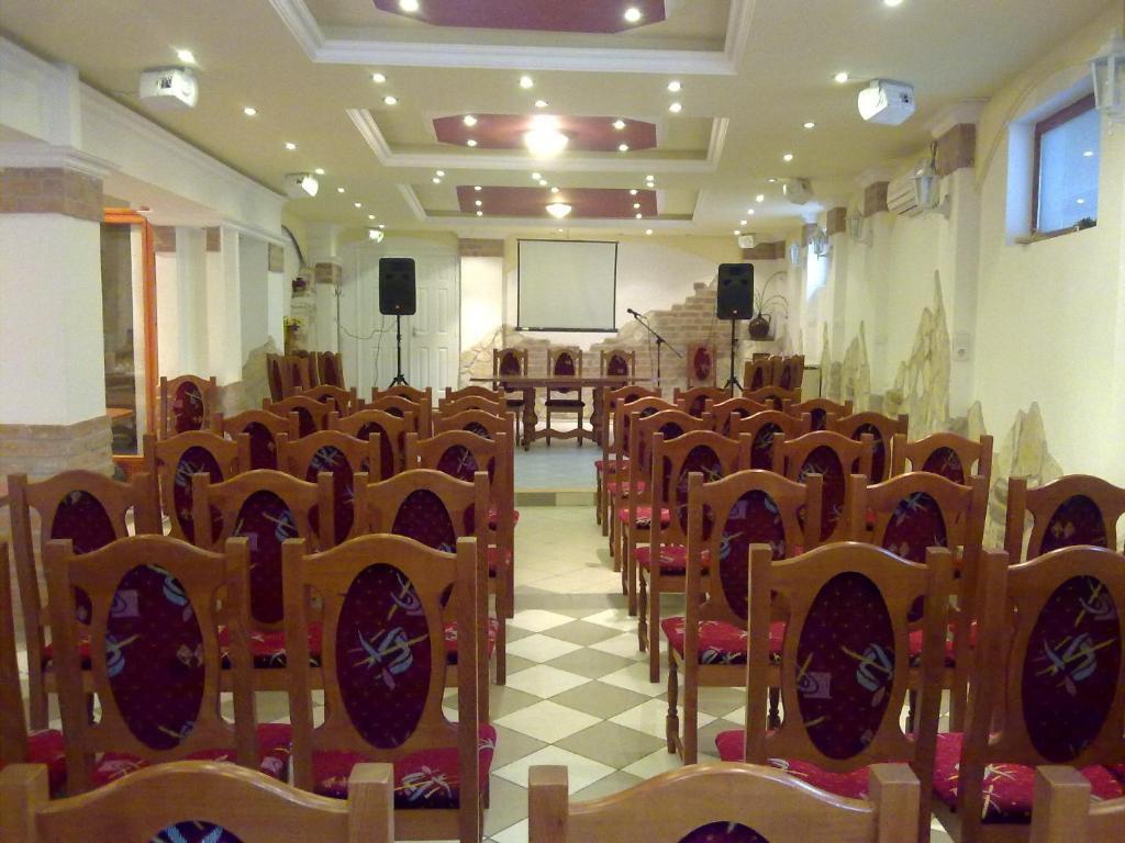 Central Apartman Gyula Dış mekan fotoğraf