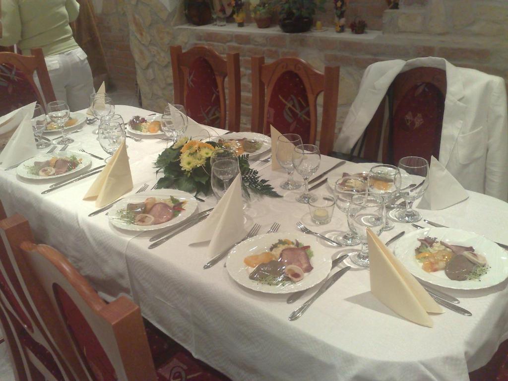 Central Apartman Gyula Dış mekan fotoğraf